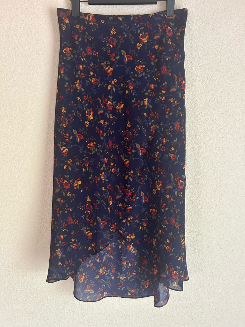 Madewell Faux Wrap Skirt in Climbing Vine | size 6 - Picture 2 of 11
